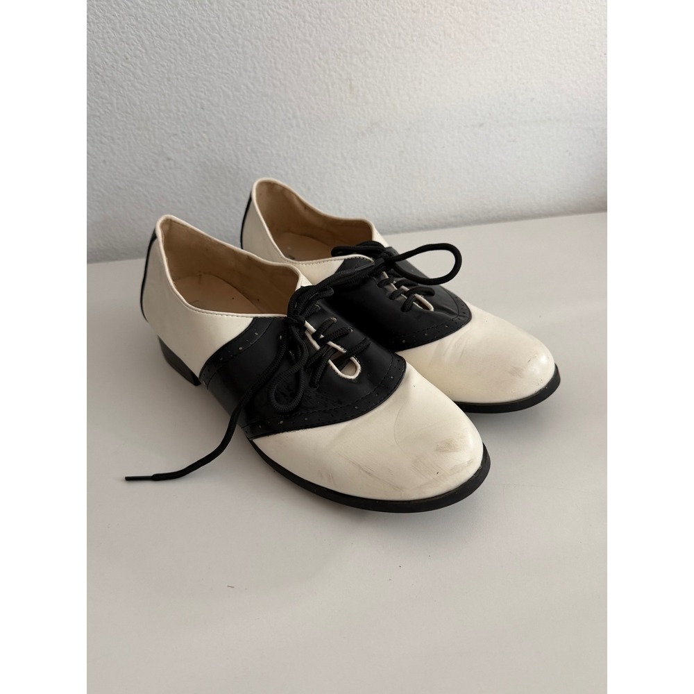 Fun World Black White Saddle Shoes Womens Size 10 Vintage 50s Style Oxfords